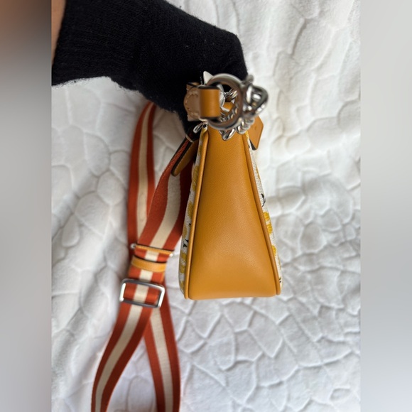 Coach Teri Shoulder Bag With Floral Print - Picture 6 of 16